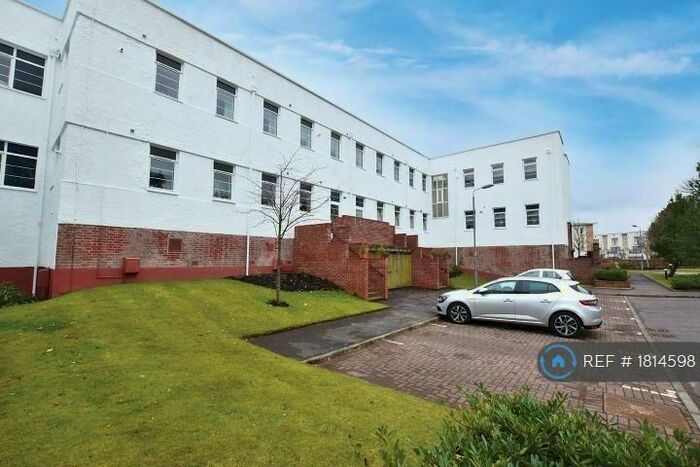 2 Bedroom Flat To Rent In Canniesburn Drive, Bearsden, Glasgow, G61