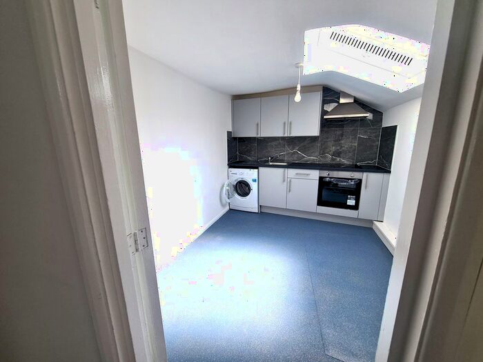 2 Bedroom Flat To Rent In The Borough, Hinckley, LE10