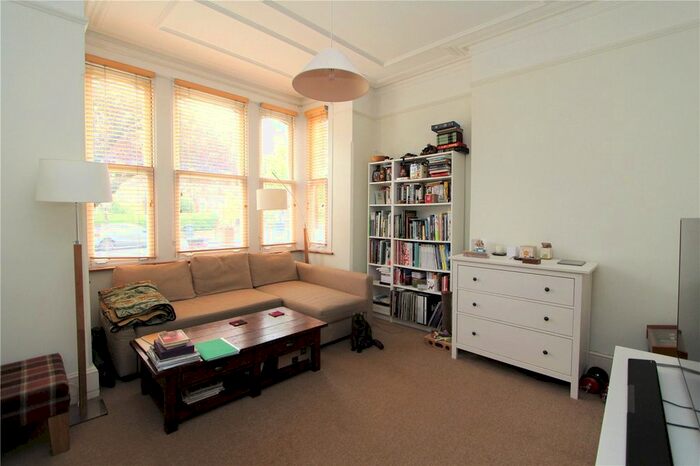 1 Bedroom Flat To Rent In Creffield Road, London, W3