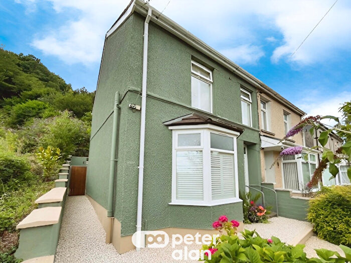 3 Bedroom Semi-Detached House For Sale In Main Road, Abercynon, Mountain Ash, CF45