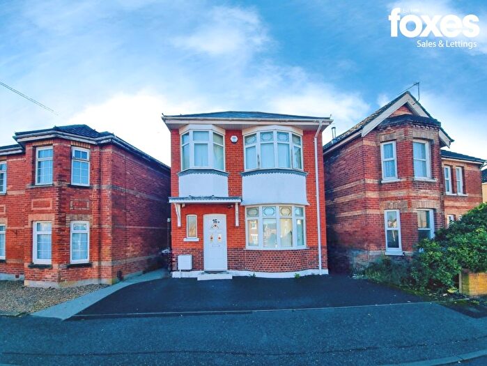 3 Bedroom Detached House To Rent In Kemp Road, Bournemouth, Dorset, BH9