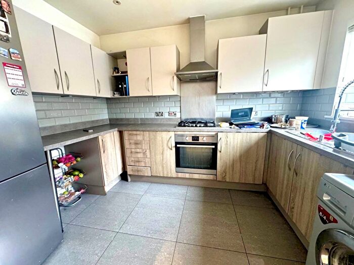 4 Bedroom Property To Rent In Cygnet Close, Orpington, BR5