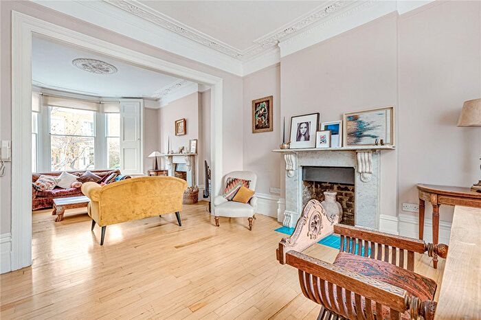 5 Bedroom End Terrace House To Rent In Fitzwilliam Road, Clapham Town, SW4