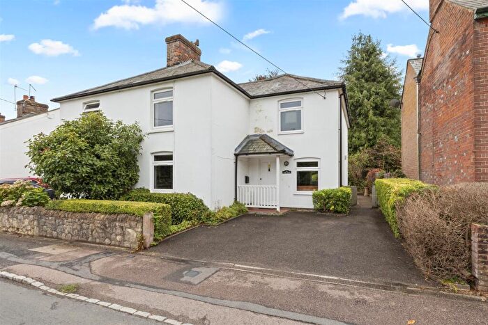 3 Bedroom Semi Detached House For Sale In Commonside, Downley, HP13