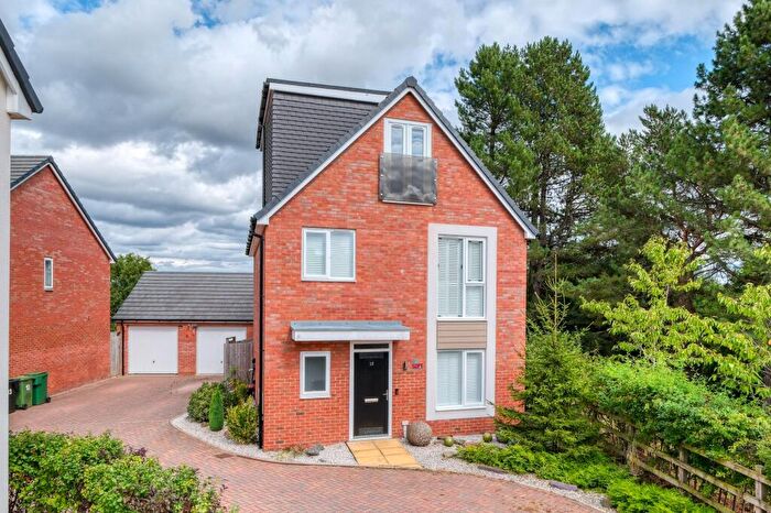 5 Bedroom Detached House For Sale In Church View Close, Cofton Hackett, B45