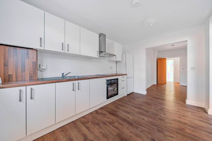 1 Bedroom Flat To Rent In Riverdale Road, Erith, Kent, DA8