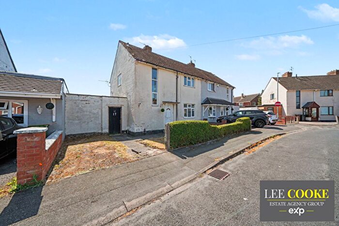 3 Bedroom Semi Detached House For Sale In School Green, Bilston, WV14