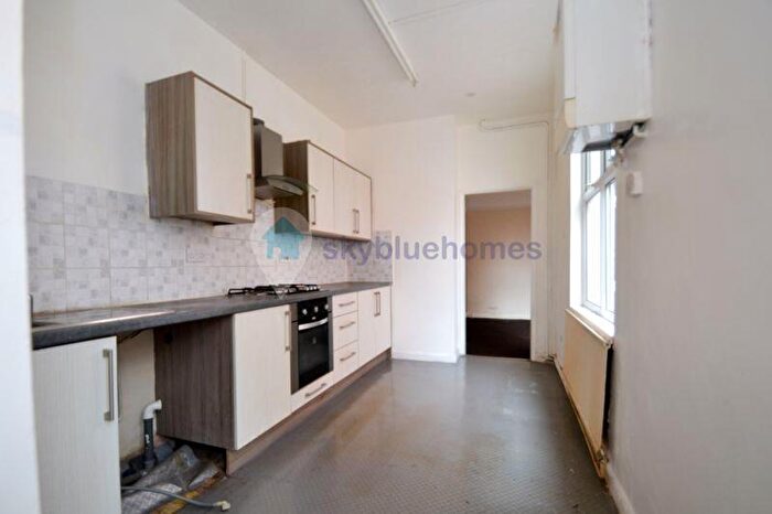 3 Bedroom Terraced House To Rent In Devana Road, Leicester, LE2