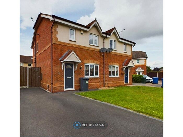 3 Bedroom Semi Detached House To Rent In Farlawns Court, Balby, Doncaster, DN4