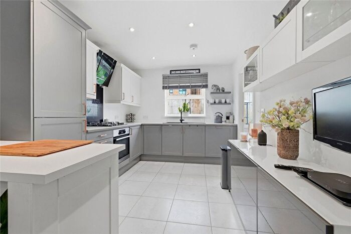 4 Bedroom Detached House For Sale In Long Ing Lane, Barnoldswick, Lancashire, BB18