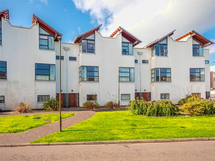 5 Bedroom Town House To Rent In Brighouse Park Cross, Edinburgh, Midlothian, EH4