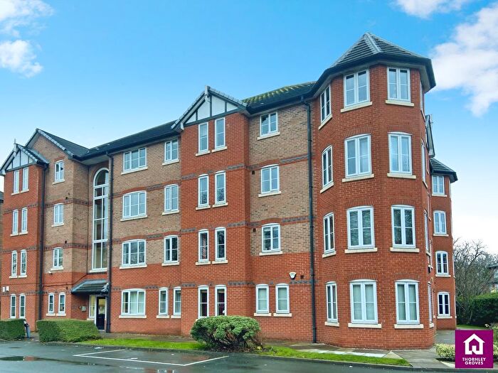 2 Bedroom Flat To Rent In Wilmslow Road, Manchester, M20