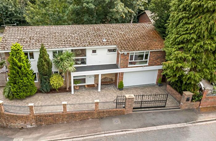 5 Bedroom Detached House For Sale In Ruffetts Way, Burgh Heath, KT20
