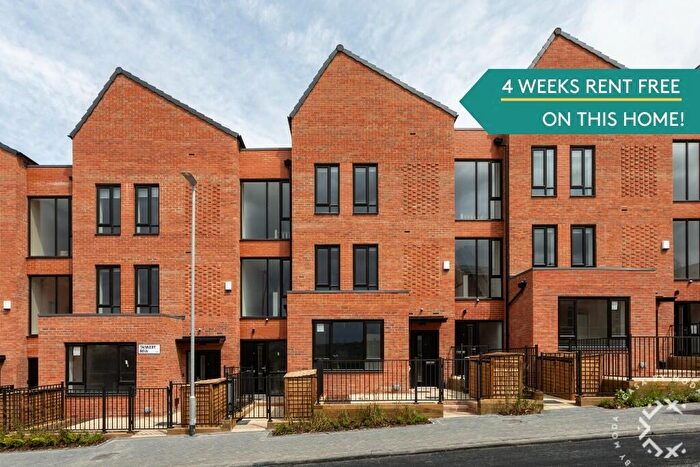2 Bedroom Town House To Rent In Casa Abbey Court, Leeds, LS5