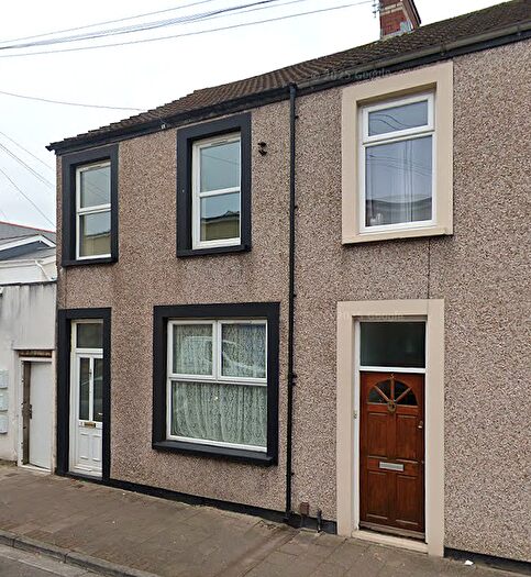 3 Bedroom End Of Terrace House To Rent In Emerald Street, Adamsdown, Cardiff, CF24