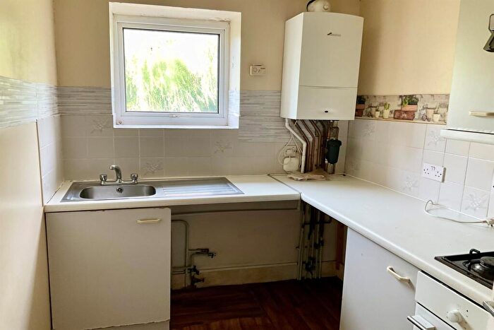 1 Bedroom Flat For Sale In Maison Dieu Road, Dover, CT16