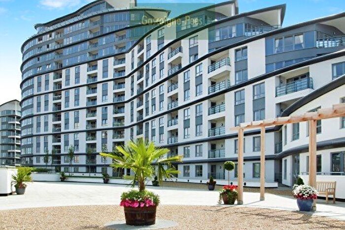 2 Bedroom Flat To Rent In Centrium, Woking, GU22