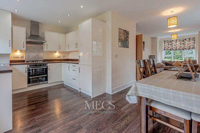 3 Bedroom Detached House For Sale In Chadwick Close, Rednal, Birmingham, West Midlands, B45