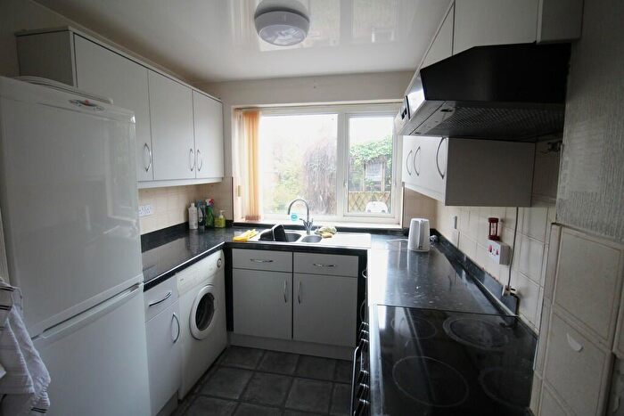 2 Bedroom Semi-Detached House For Sale In Sawley Avenue, FY4