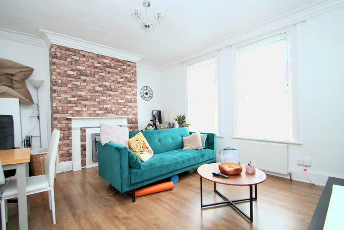 1 Bedroom Flat To Rent In Widmore Road, Bromley, BR1