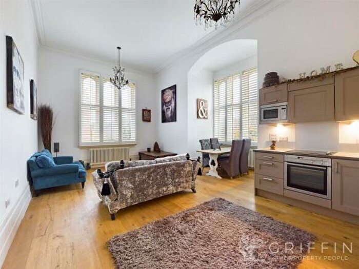 2 Bedroom Apartment To Rent In The Galleries, Warley, Brentwood, CM14