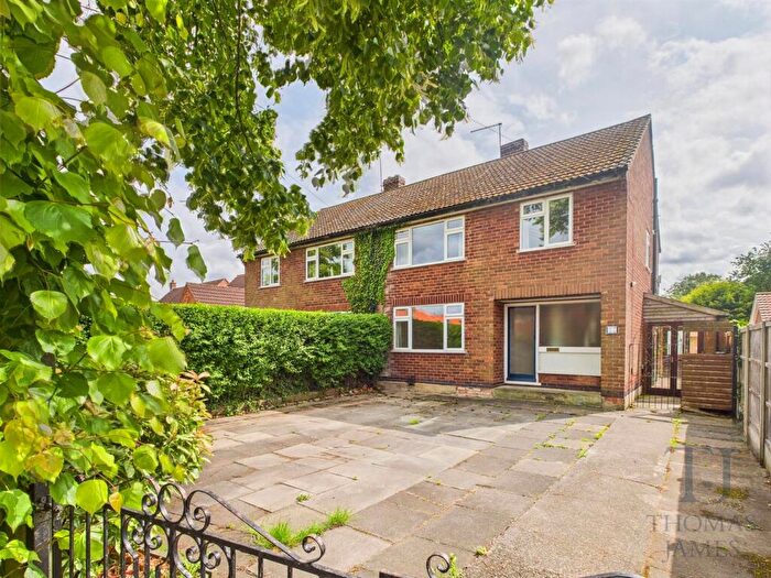 3 Bedroom Semi-Detached House For Sale In Brown Lane, Barton-In-Fabis, Nottingham, NG11