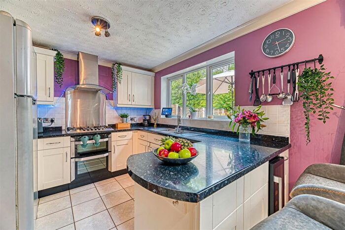 4 Bedroom Detached House For Sale In Vermont Close, Great Sankey, Warrington, WA5