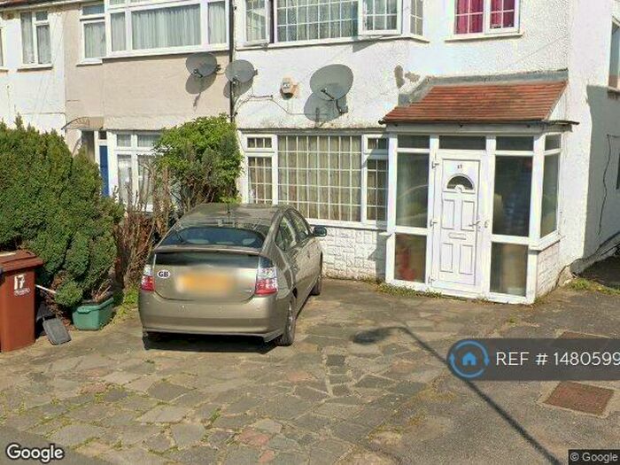 3 Bedroom End Of Terrace House To Rent In Leighton Close, Edgware, HA8