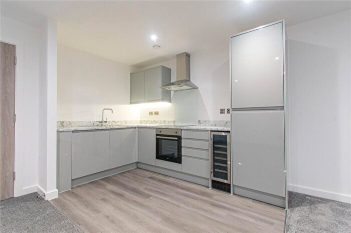 2 Bedroom Apartment To Rent In Strawberry Hill, Newbury, Berkshire, RG14