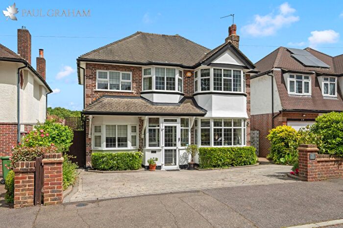 4 Bedroom Detached House For Sale In Carleton Avenue, South Wallington, SM6