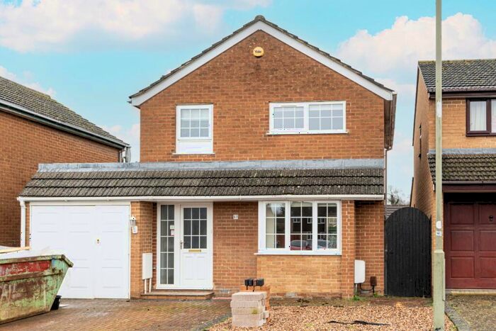 3 Bedroom Detached House To Rent In Morton Avenue, Kidlington, OX5