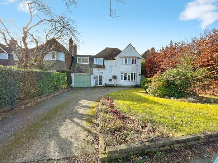 4 Bedroom Detached House For Sale In Longwood Road, Walsall, WS9