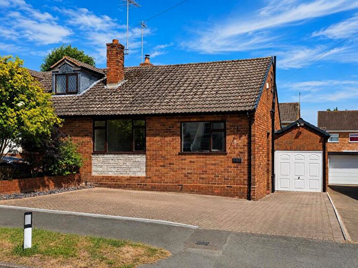 4 Bedroom Semi-Detached Bungalow For Sale In Enville Road, Kinver, Stourbridge, DY7