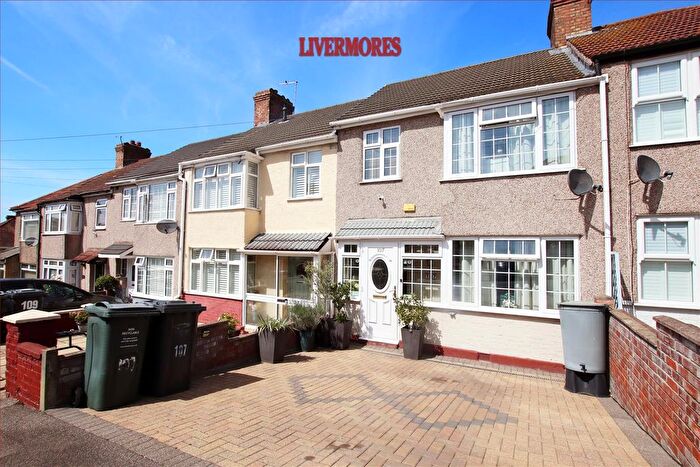 3 Bedroom Terraced House For Sale In Swaisland Road, Dartford, DA1