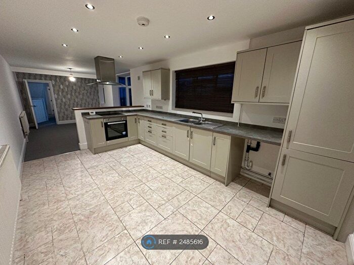 2 Bedroom Flat To Rent In Bentley Street, Cleethorpes, DN35