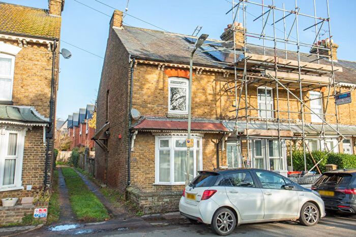 2 Bedroom Semi Detached House For Sale In Belmont Road, Whitstable, CT5