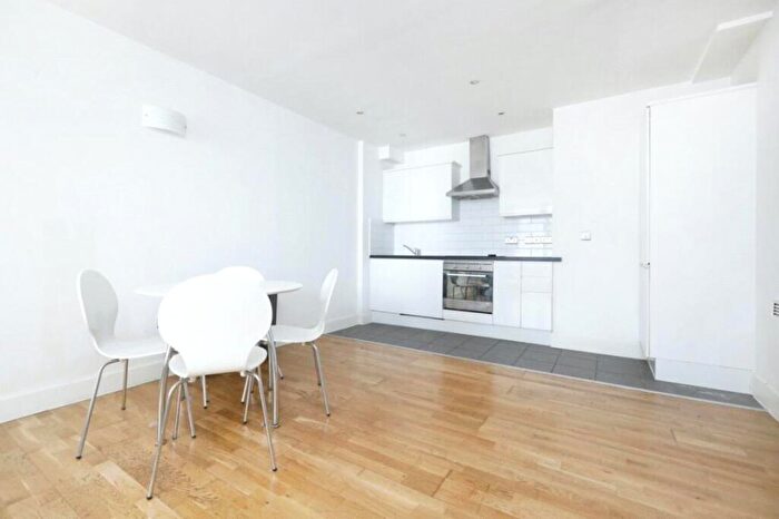 1 Bedroom Flat To Rent In Artichoke Hill, London, E1W