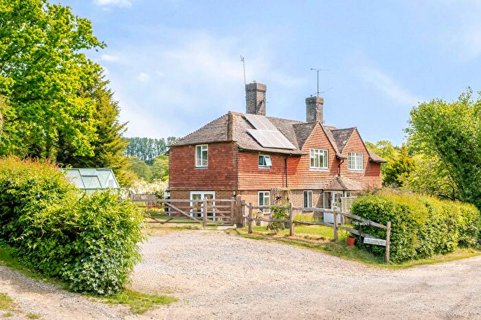 3 Bedroom Semi-Detached House For Sale In Edenbridge Road, Hartfield, TN7