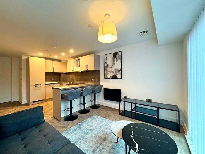 1 Bedroom Flat To Rent In Upper Gough Street, Birmingham, B1