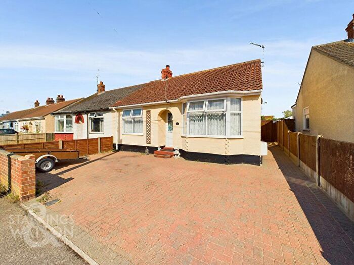 2 Bedroom Semi-Detached Bungalow For Sale In Poplar Road, Carlton Colville, Lowestoft, NR33