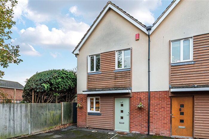 3 Bedroom Semi Detached House For Sale In New Haw, Addlestone, Surrey, KT15