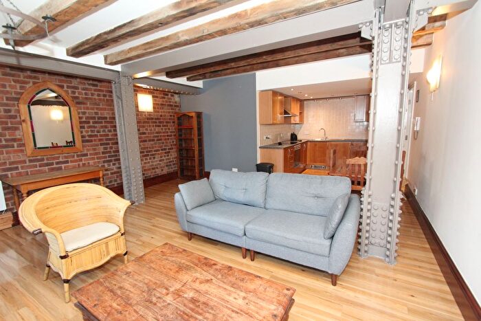 1 Bedroom Flat To Rent In The Warehouse, Wharf Street, Victoria Quays, S2