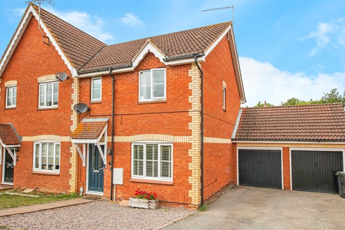 3 Bedroom Semi-Detached House For Sale In Hazel Rise, Claydon, Ipswich, IP6