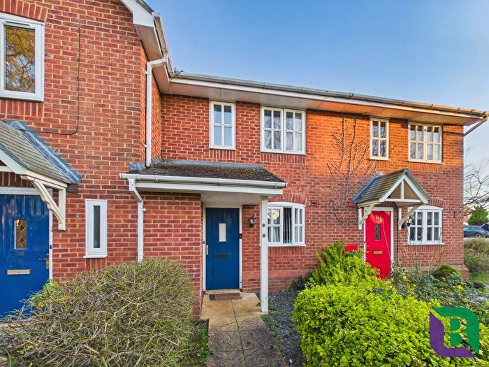 2 Bedroom Terraced House For Sale In Stratford Road, Wolverton, MK12