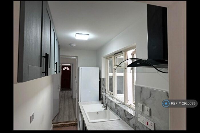 2 Bedroom Terraced House To Rent In Wolseley St, Reading, RG1
