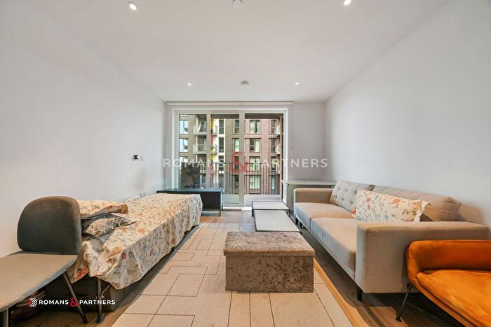 1 Bedroom Flat To Rent In Iris House, Southall, UB1