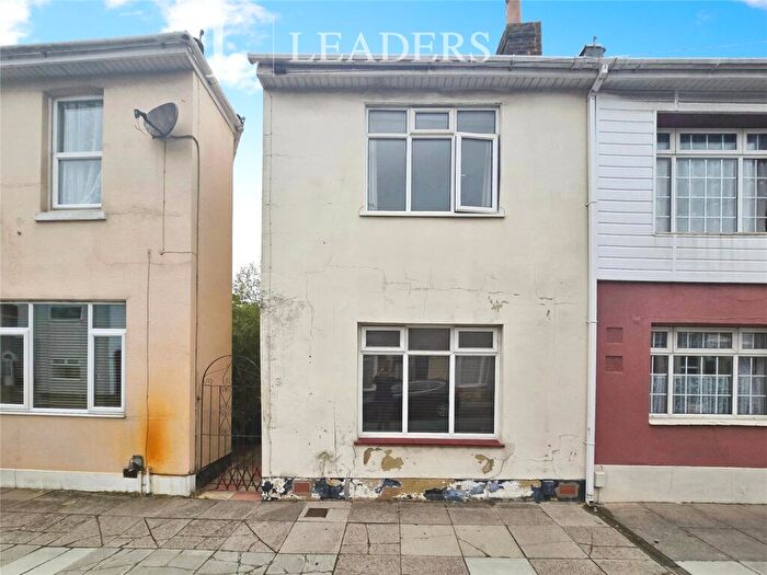 2 Bedroom End Of Terrace House For Sale In Stamshaw Road, Portsmouth, PO2
