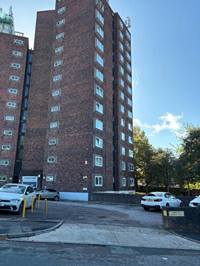 1 Bedroom Flat To Rent In Falmouth Road, Leicester, LE5