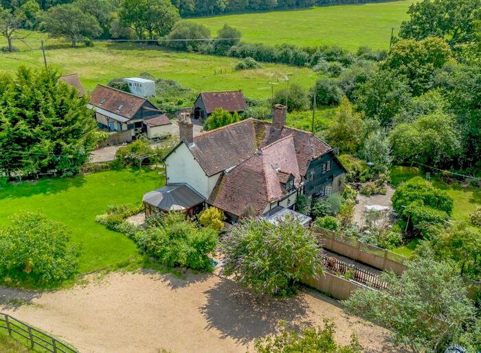 4 Bedroom Property For Sale In Coneyhurst Road, Coneyhurst, Billingshurst, West Sussex, RH14