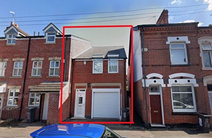2 Bedroom Detached House For Sale In Latimer Street, Leicester, LE3